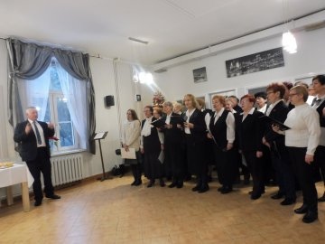 foto:KONCERT KOLĘD I PASTORAŁEK W WYKONANIU CHÓRÓW